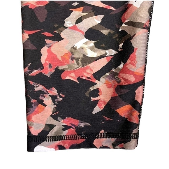 Fabletics (Kate Hudson) Salar Printed PowerHold Terracotta Painted Camo Legging - Picture 7 of 12
